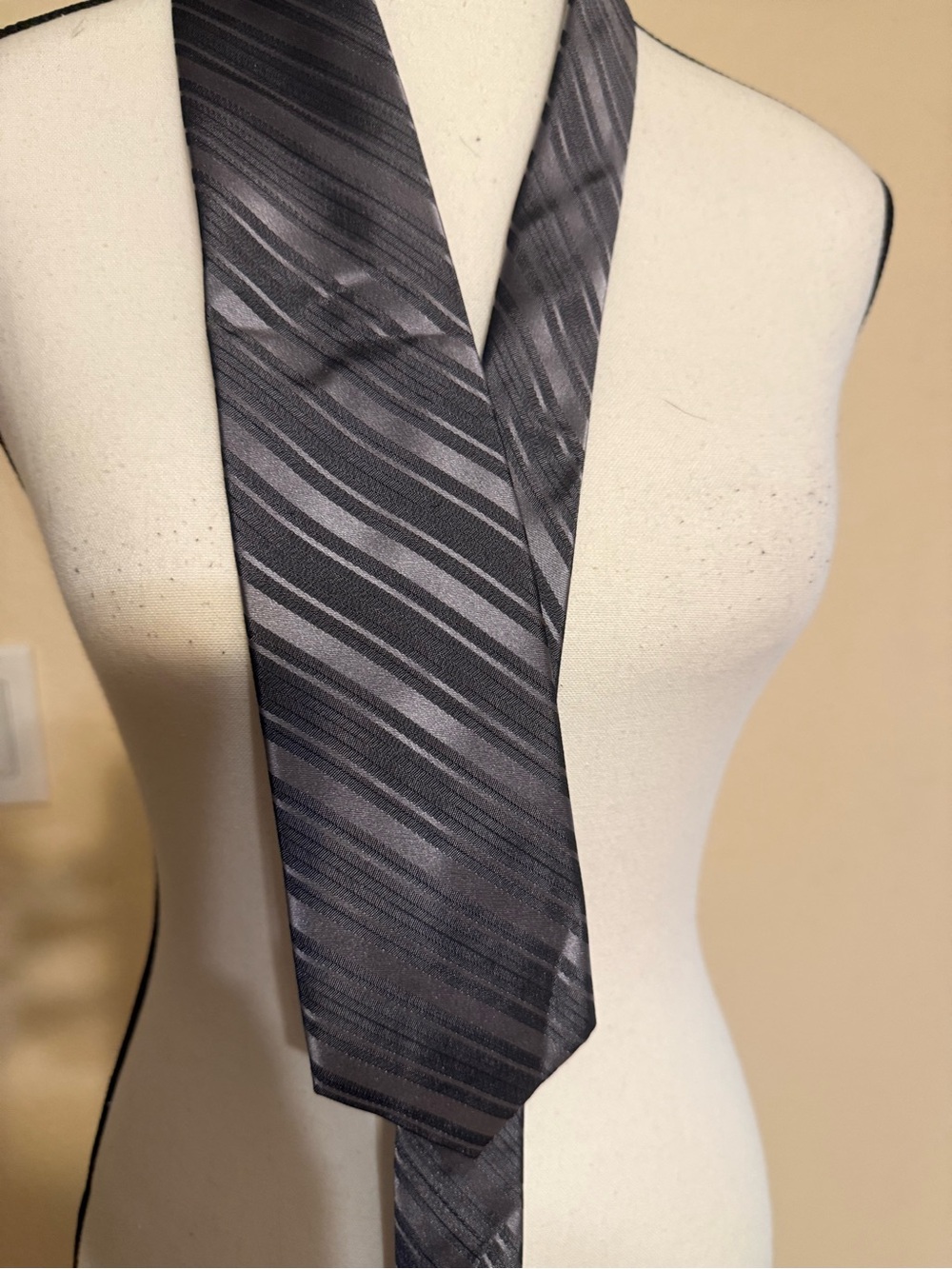 John Langford London Handmade Men's Silk Necktie Gray purple Stripe Classic